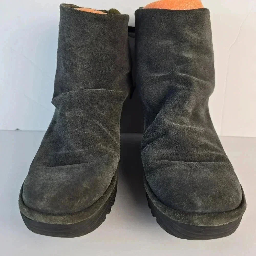 Fly London Women 39 US 8 Yama Wedge Platform Bootie Grey Suede Lace Up Boot